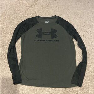 Under Armour Men's Olive and Black Long Sleeve Tee